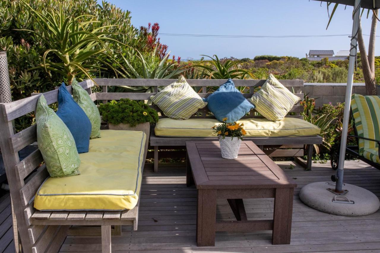 Stay At Friends Bettyʼs Bay Екстериор снимка