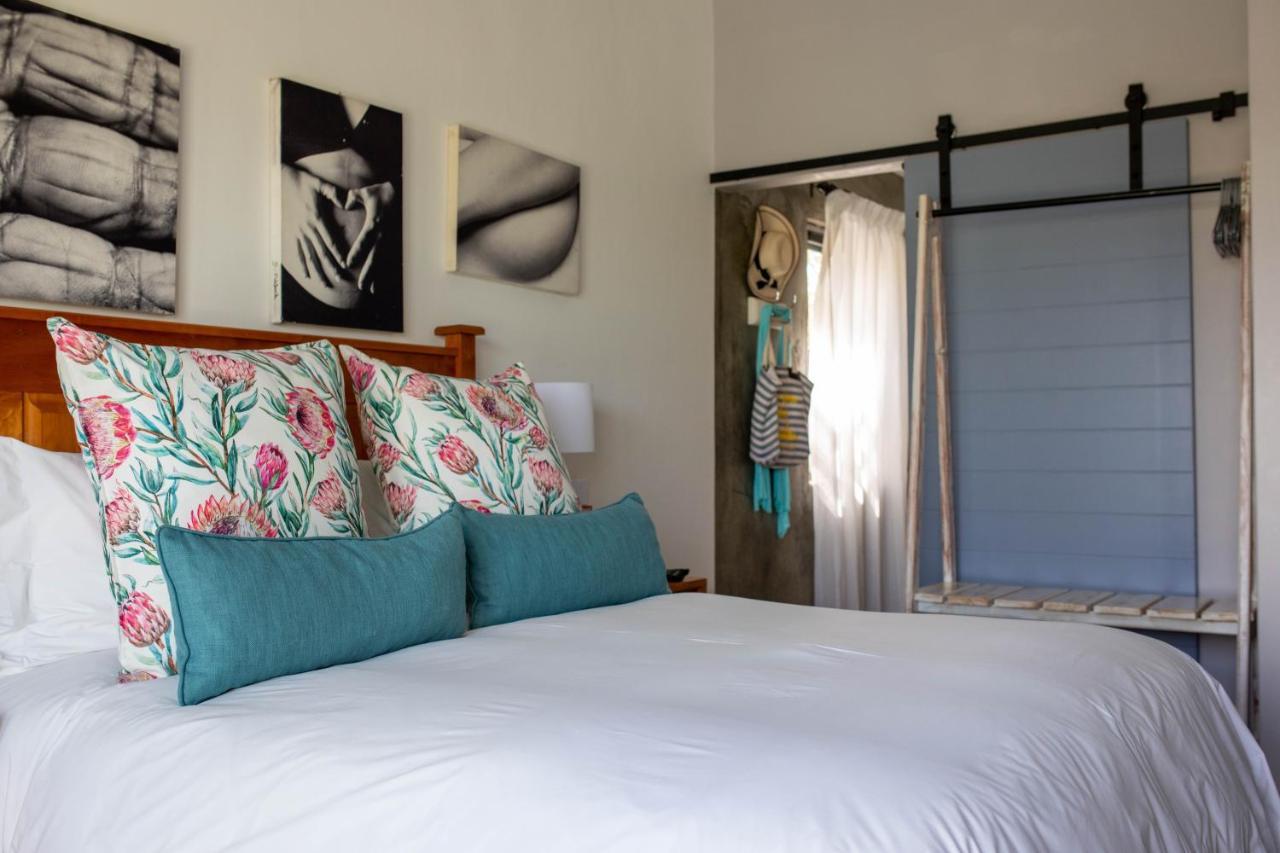Stay At Friends Bettyʼs Bay Екстериор снимка
