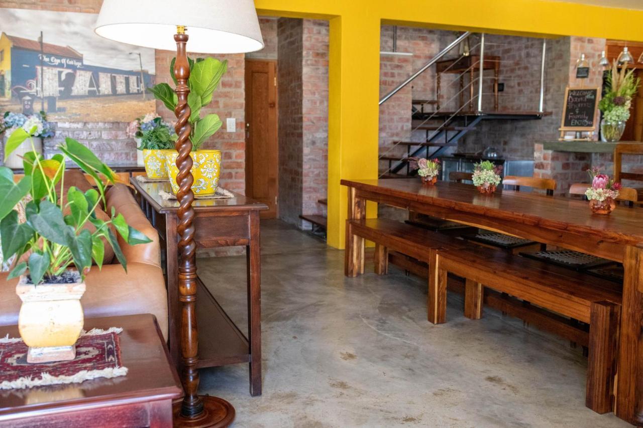 Stay At Friends Bettyʼs Bay Екстериор снимка