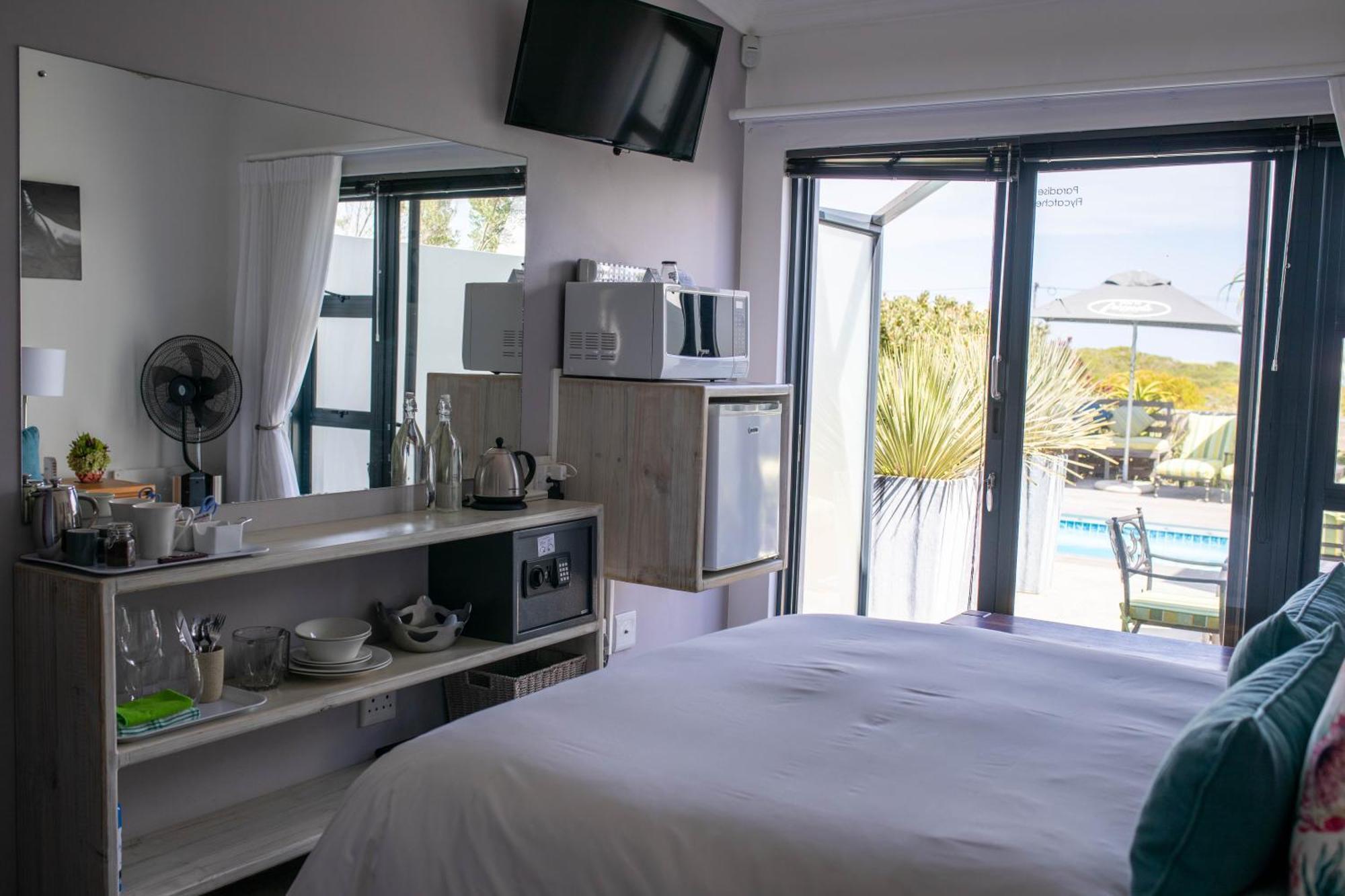 Stay At Friends Bettyʼs Bay Стая снимка