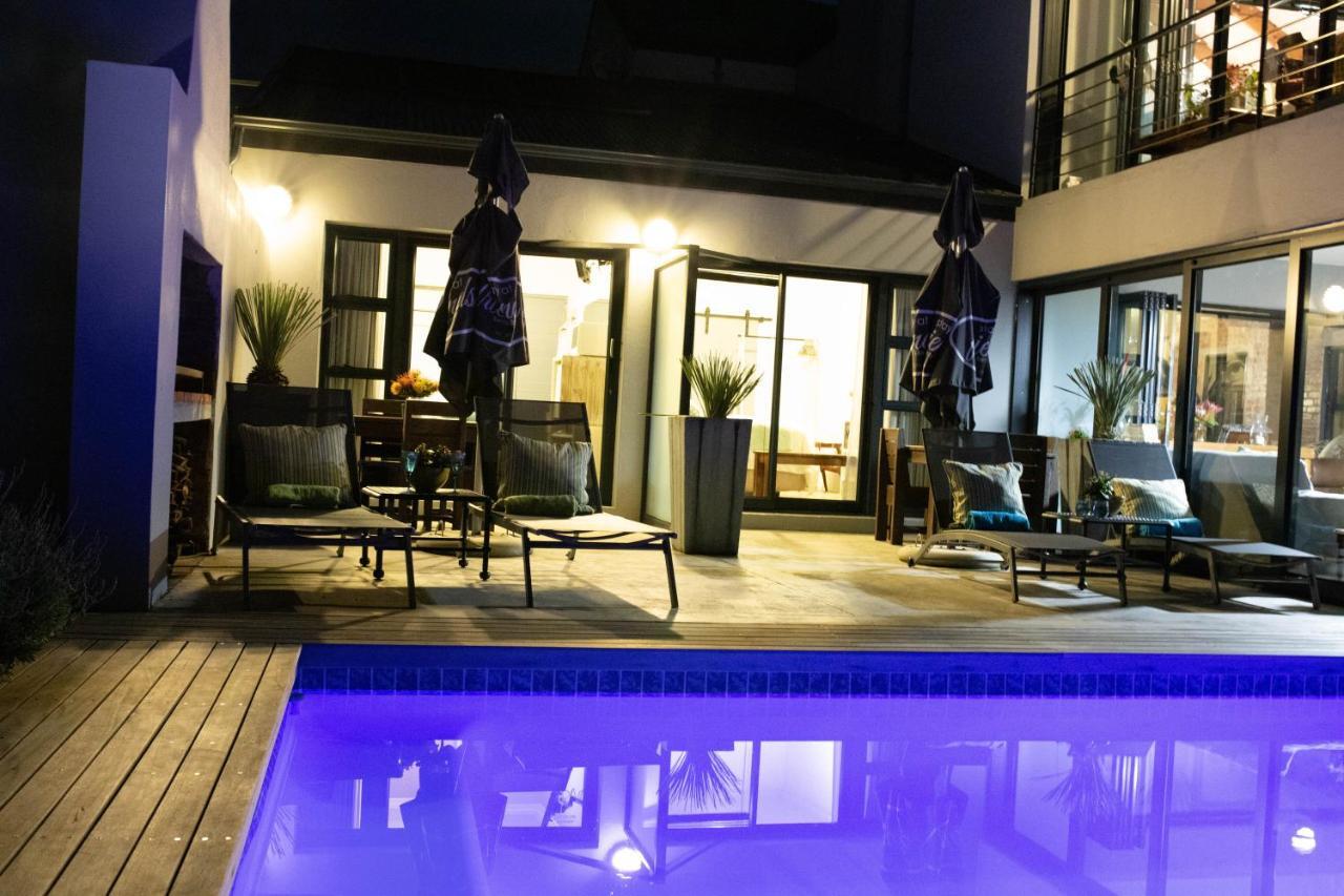 Stay At Friends Bettyʼs Bay Екстериор снимка